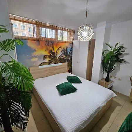 Tropical Chic For Two, Basement Escape By Flat Mаnager Апартаменты *