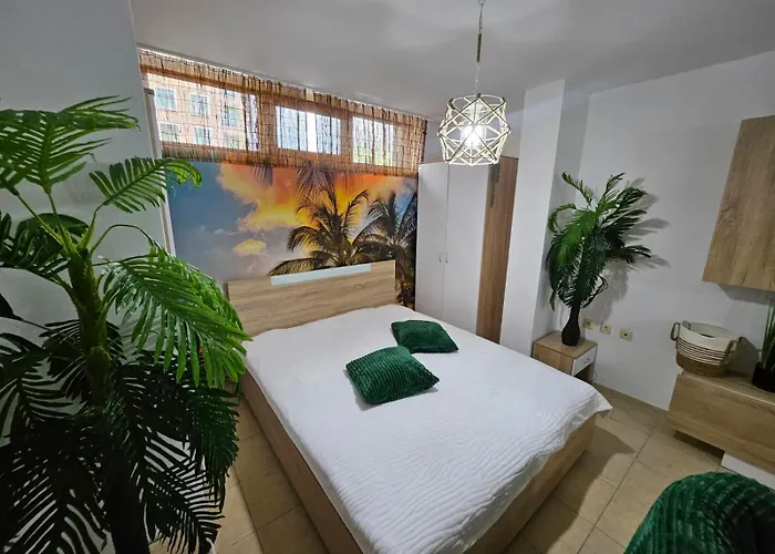 Tropical Chic For Two, Basement Escape By Flat Mаnager Lejlighed *